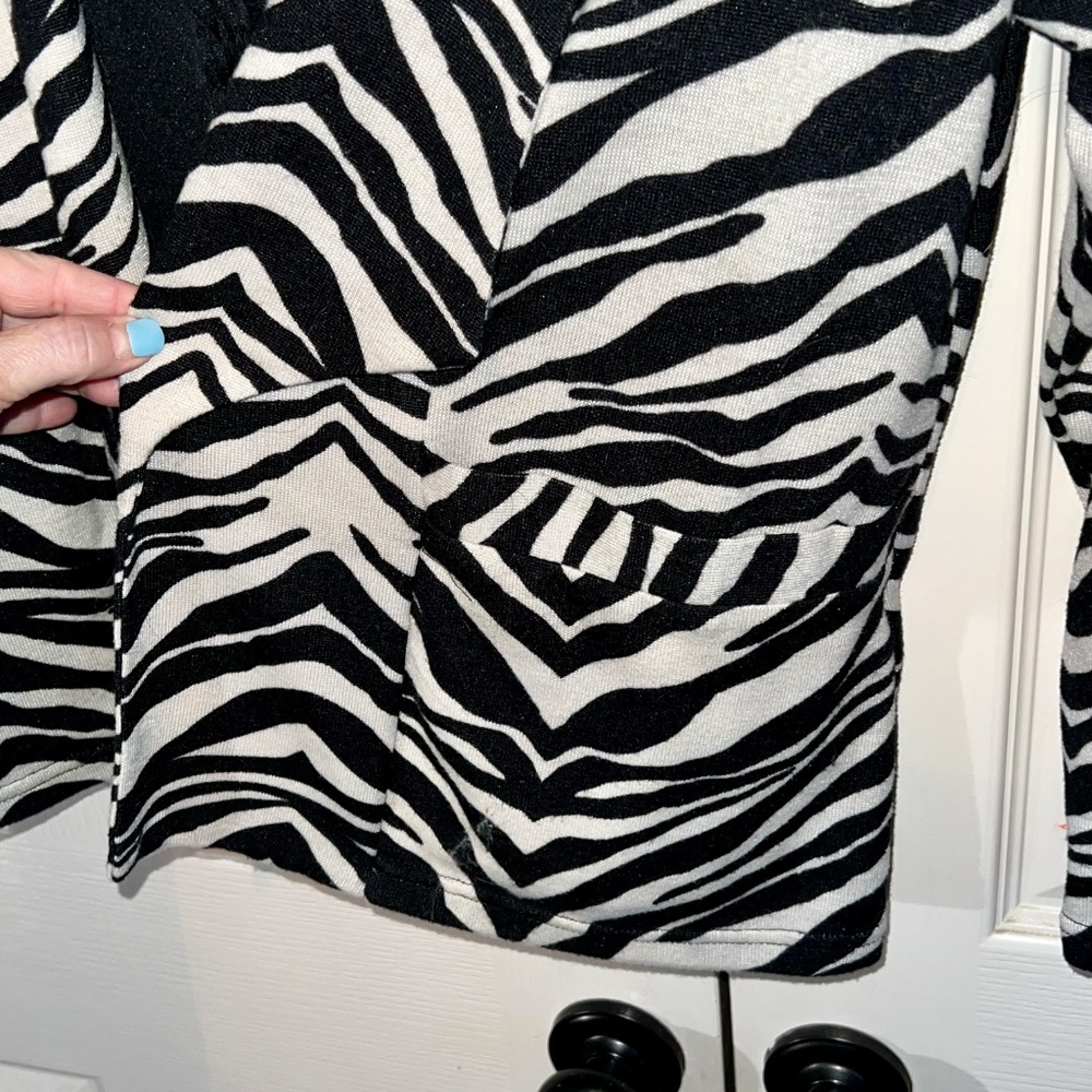 Roz&Ali Zebra Print Open Front Cardigan Sz 1x - image 3